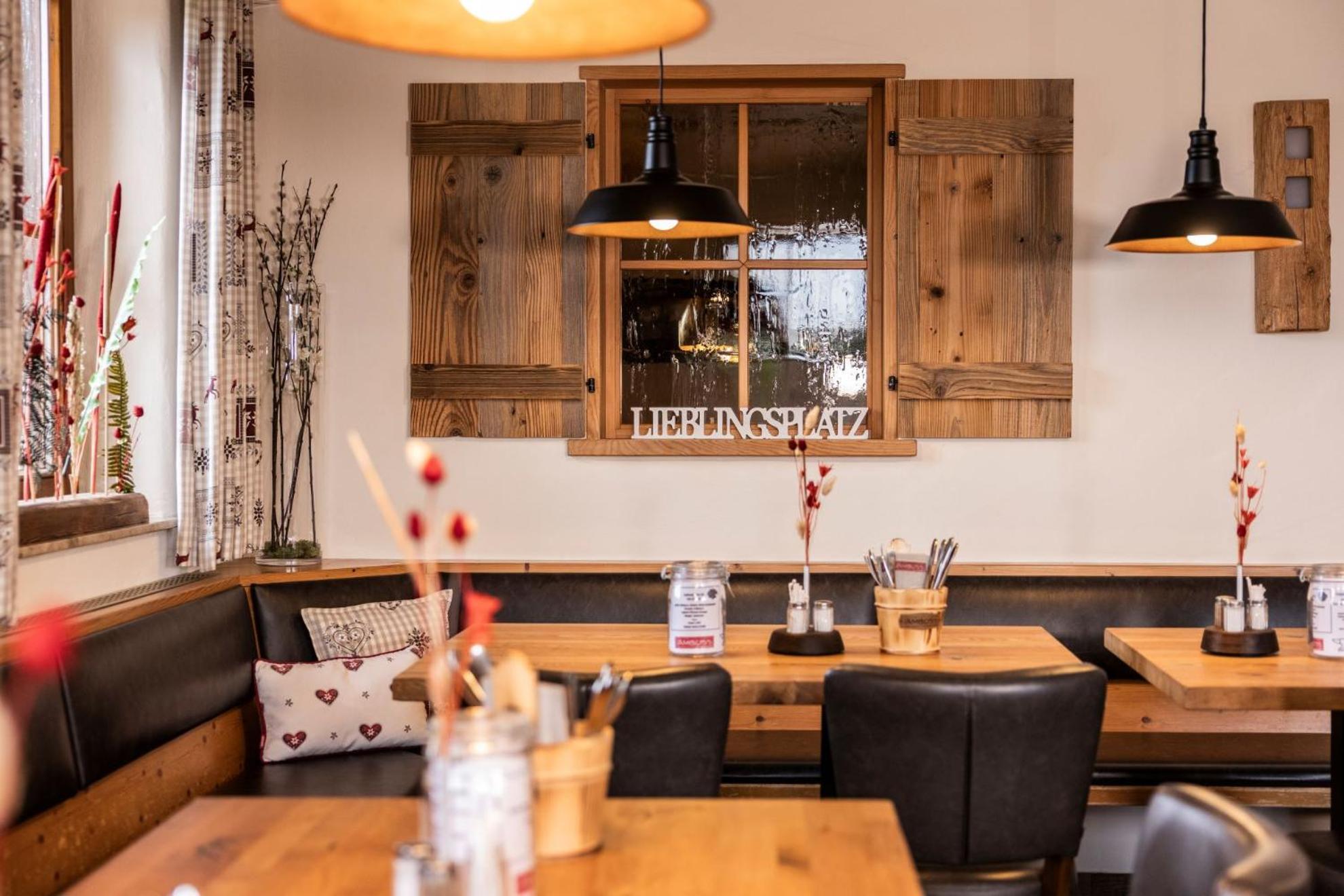 Altbau Gasthaus Amboss Grunkraut Eksteriør billede